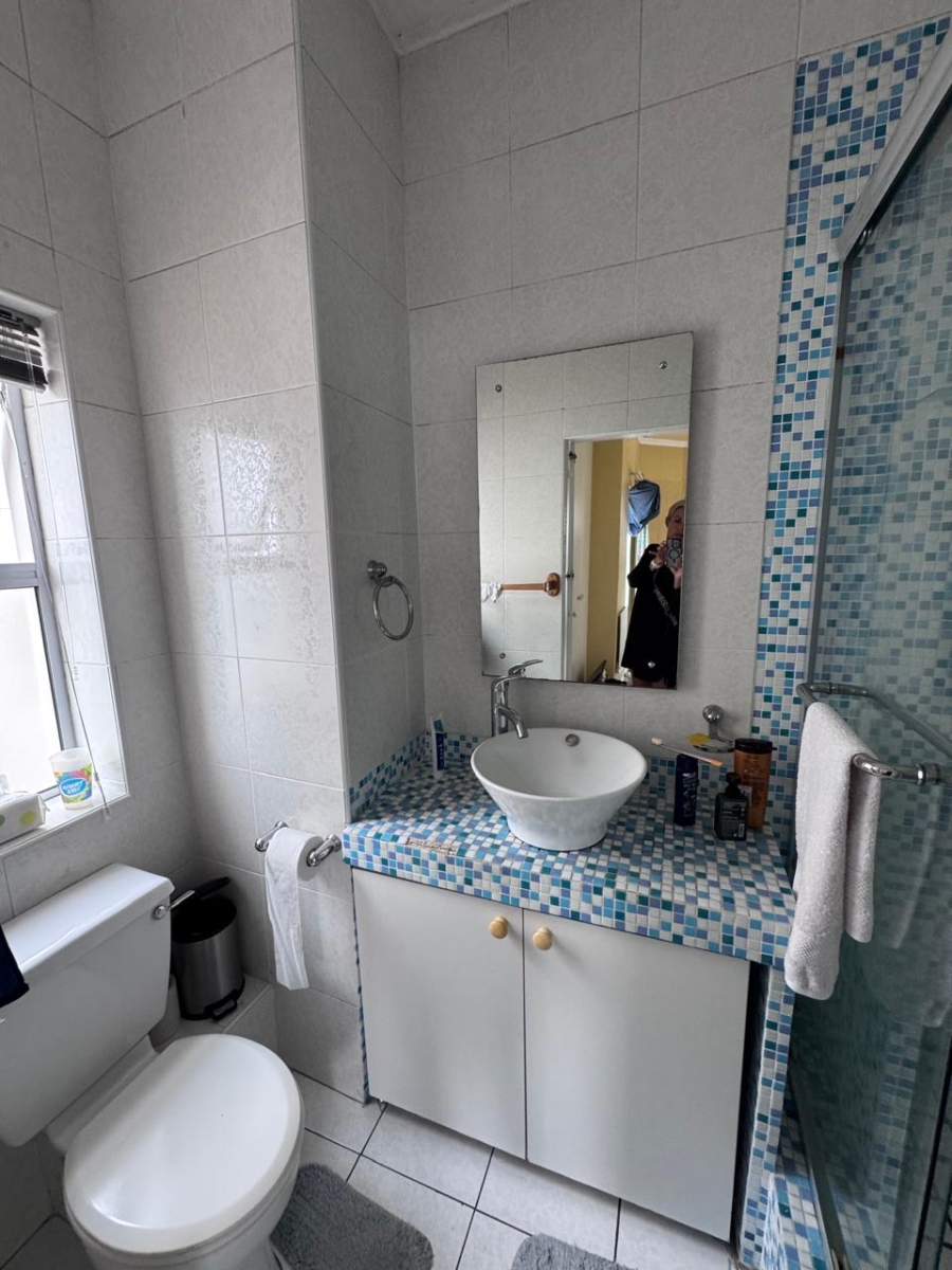 2 Bedroom Property for Sale in Summerstrand Eastern Cape